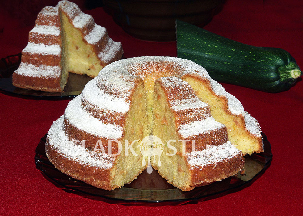 Cuketová pyramida s rozinkami