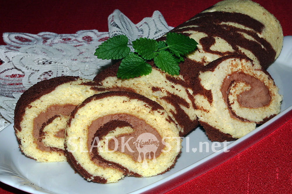 Dvoubarevná roláda s kakaovým krémem