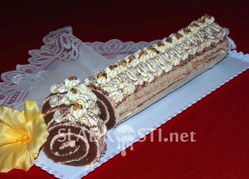 Kakaová roláda s karamelovým krémem