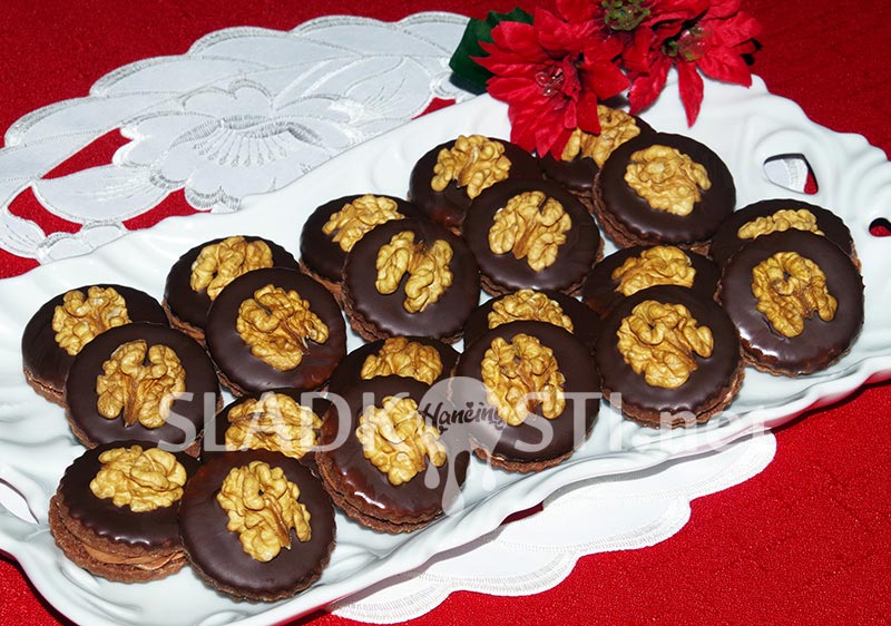 Kakaové dortíčky s nutellovým krémem