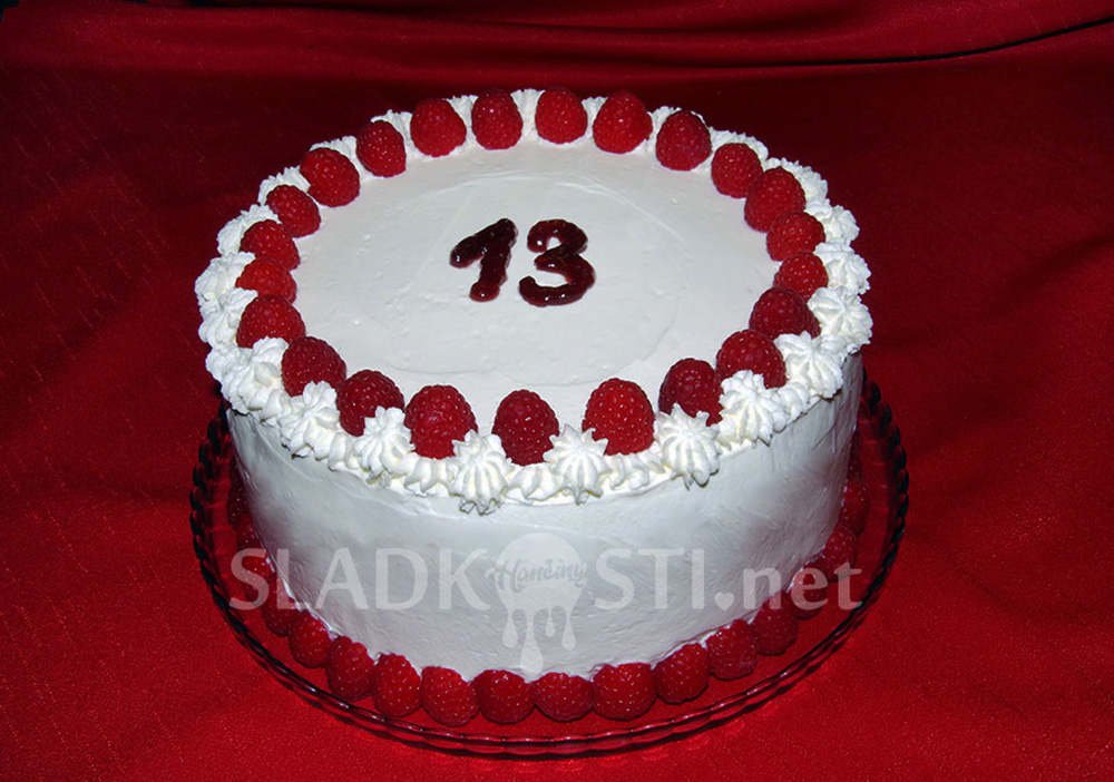 Malinový dort s mascarpone krémem 