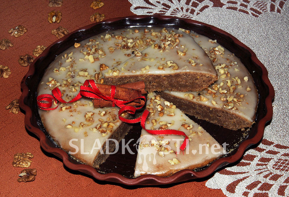 Medový perník s ořechy