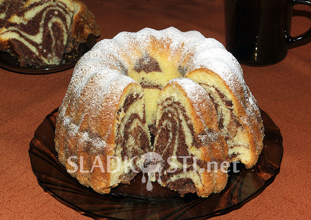 Mramorová bábovka z pomazánkového másla