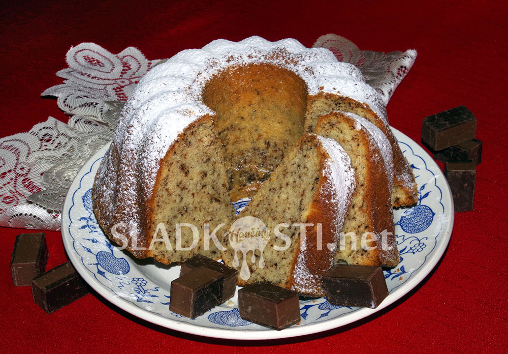 Nugátová bábovka s majonézou