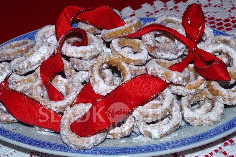 Ořechové lomnické kroužky