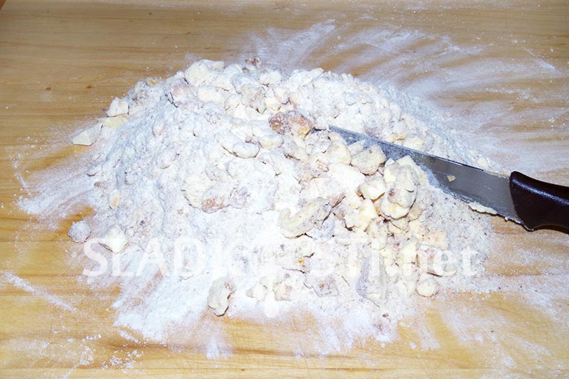 Ořechové oválky s nutellovým krémem