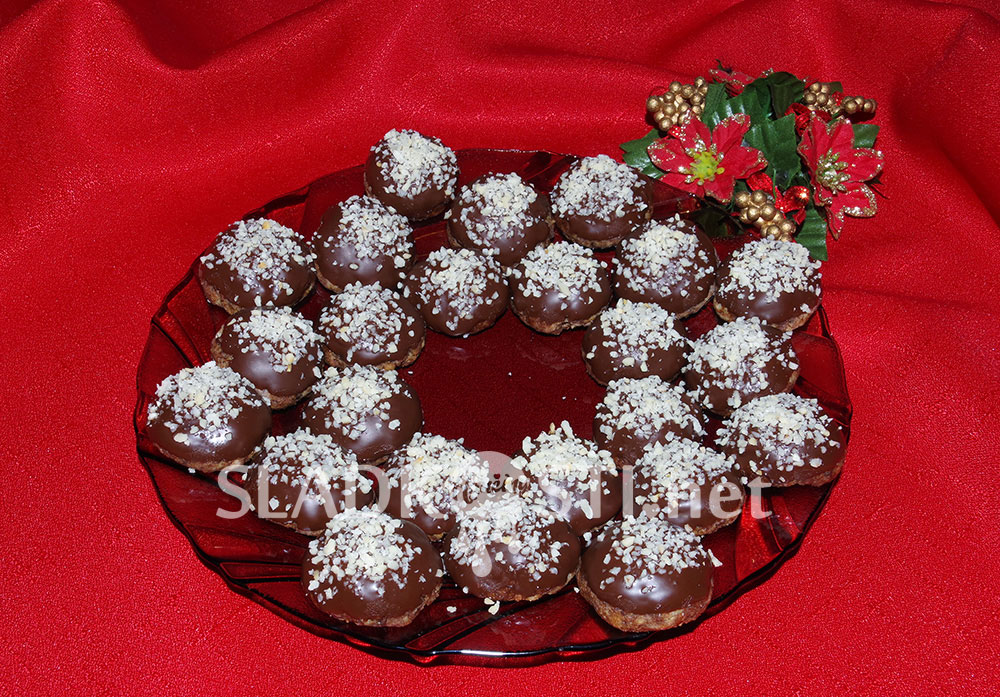 Ořechové sušenky ze zbytků těst