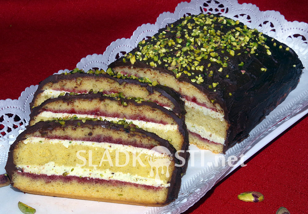 Řezy s pistáciovým krémem a ganache polevou