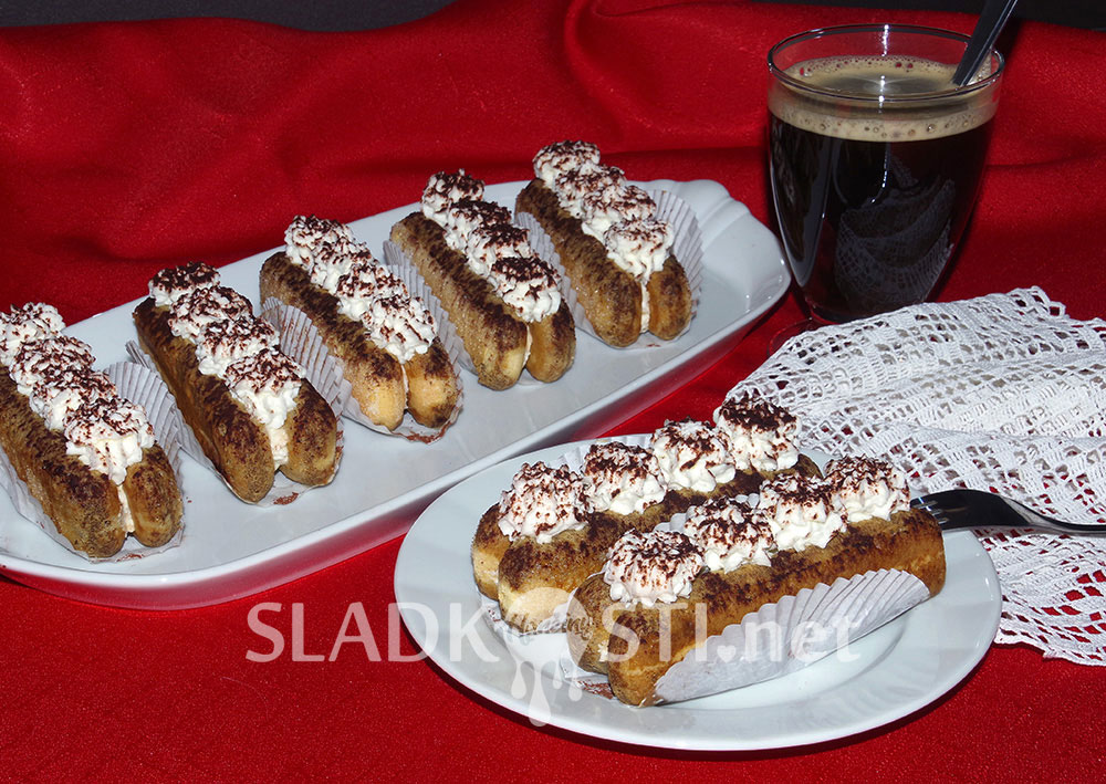 Tiramisu dezert s mascarpone a šlehačkou