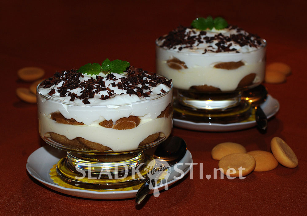 Tiramisu ve skle s kávovým likérem