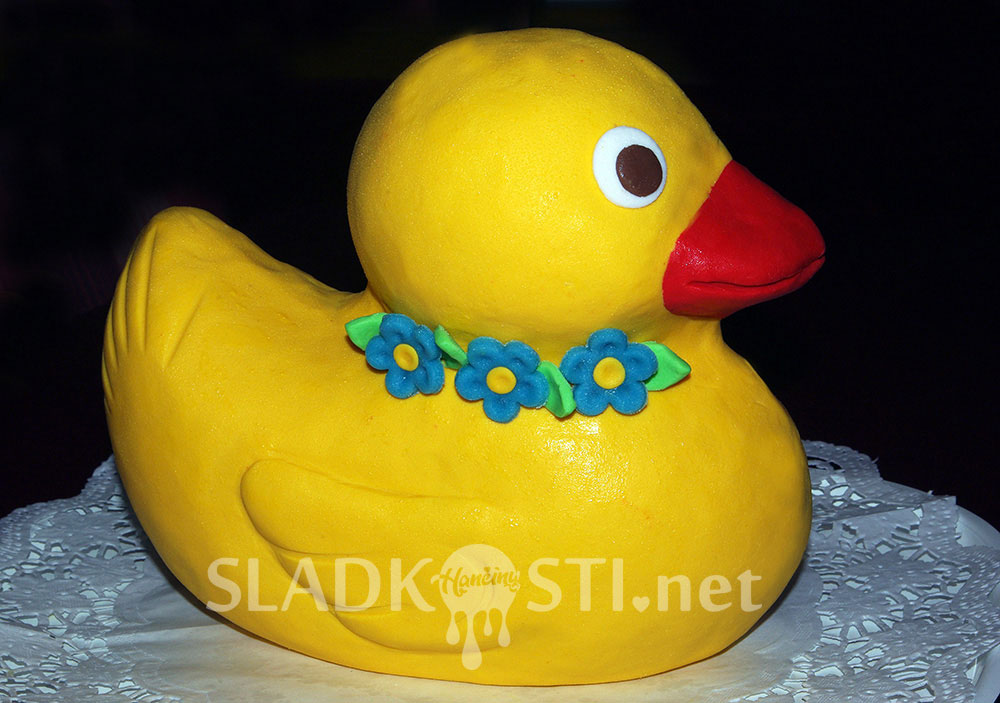 Třený ořechový dortík kačenka