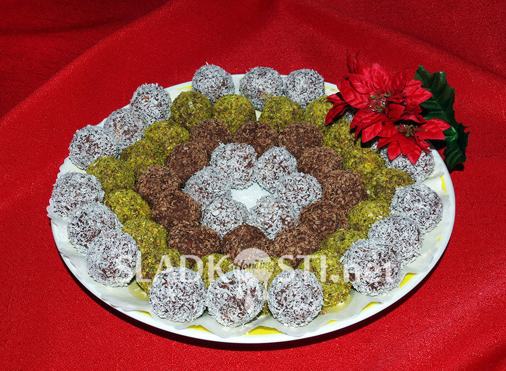 Trojbarevné rumové kuličky