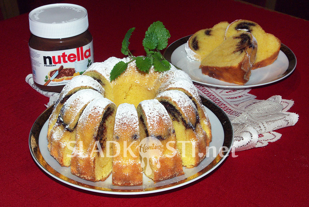 Tvarohová bábovka s Nutellou