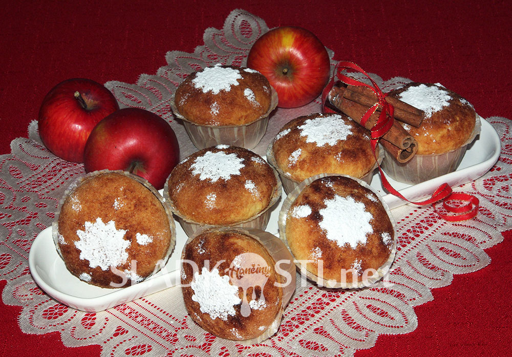 Tvarohové muffiny s jablky a skořicí