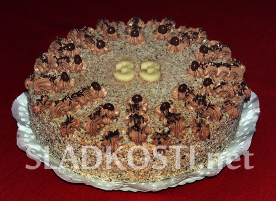 Oříškovo čokoládový dort